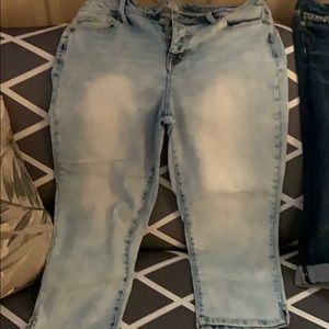 Maurice button fly to the calf jeans.